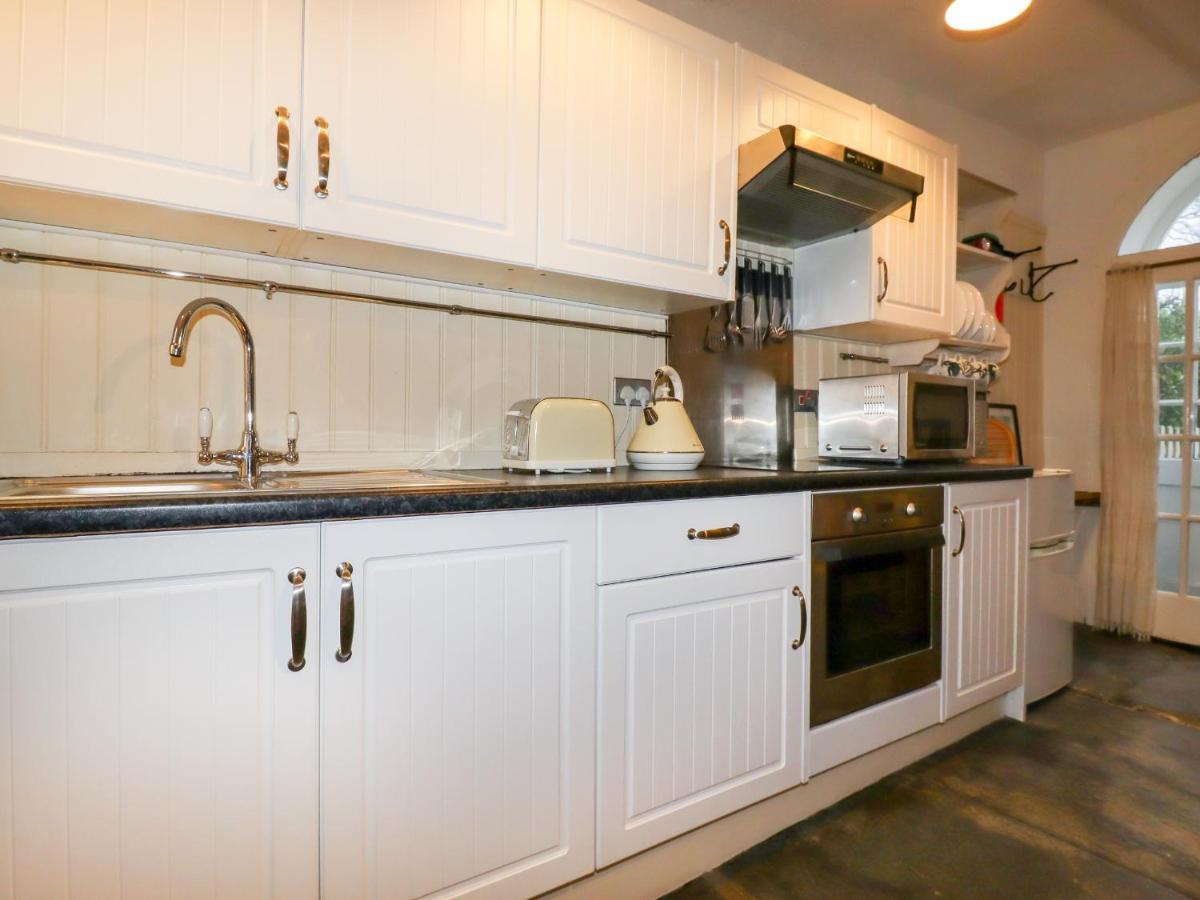 Destiny Cottage บอสคาสเซิล ภายนอก รูปภาพ